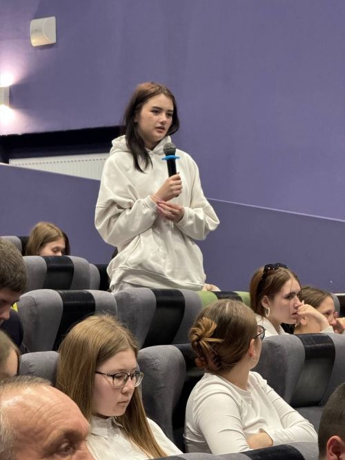В Нурлатском культурно-досуговом центре «Грани» состоялась встреча с ликвидаторами чернобыльской катастрофы