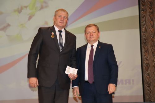 В Нурлате чествовали муниципальных работников