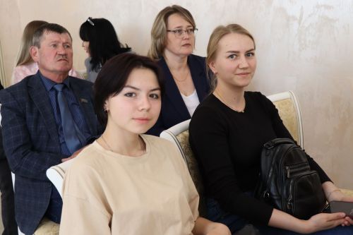 В Нурлате поздравили юбиляров семейной жизни