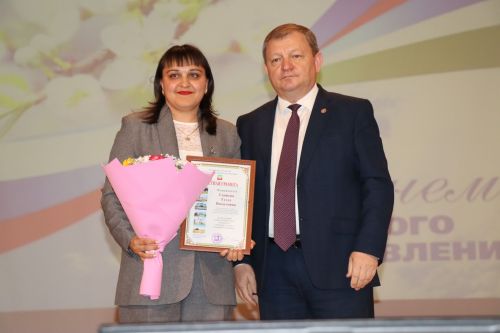 В Нурлате чествовали муниципальных работников