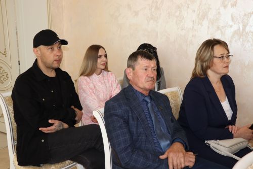 В Нурлате поздравили юбиляров семейной жизни
