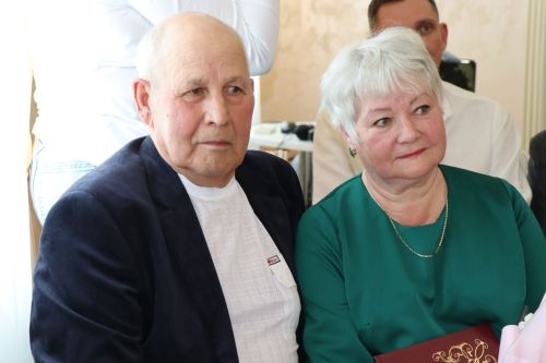 В Нурлате поздравили юбиляров семейной жизни