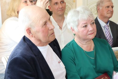 В Нурлате поздравили юбиляров семейной жизни