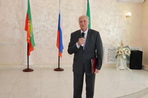 В Нурлате поздравили юбиляров семейной жизни