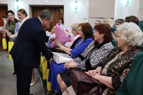 В Нурлате чествовали муниципальных работников