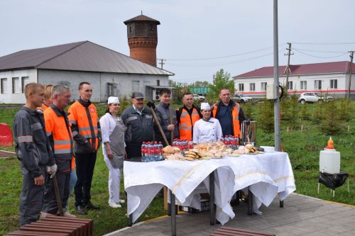 Нурлатцы вышли на Всероссийский субботник