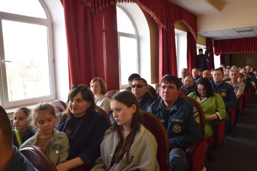 В Нурлате во Дворце культуры чествовали пожарных