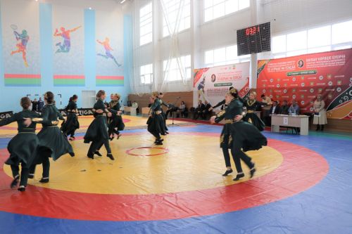 В Нурлате проходит Первенство Республики Татарстан по борьбе на поясах памяти Габбаса Гиматдинова