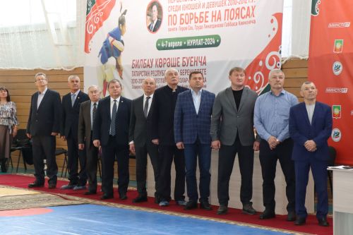 В Нурлате проходит Первенство Республики Татарстан по борьбе на поясах памяти Габбаса Гиматдинова
