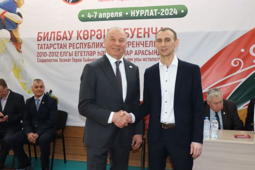 В Нурлате проходит Первенство Республики Татарстан по борьбе на поясах памяти Габбаса Гиматдинова