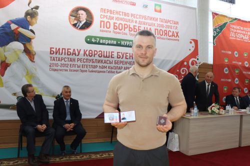 В Нурлате проходит Первенство Республики Татарстан по борьбе на поясах памяти Габбаса Гиматдинова
