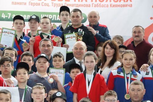 В Нурлате прошла церемония награждения победителей Первенства РТ по борьбе на поясах (фоторепортаж)