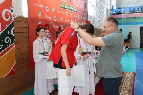 В Нурлате прошла церемония награждения победителей Первенства РТ по борьбе на поясах (фоторепортаж)
