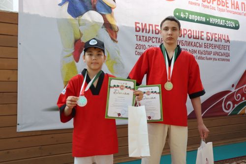 В Нурлате прошла церемония награждения победителей Первенства РТ по борьбе на поясах (фоторепортаж)