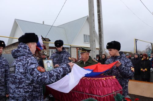 В Нурлатском районе простились с участником СВО Федоровым Александром