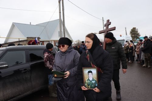 В Нурлатском районе простились с участником СВО Федоровым Александром