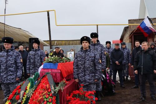 В Нурлатском районе простились с участником СВО Федоровым Александром