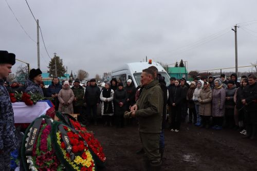 В Нурлатском районе простились с участником СВО Федоровым Александром