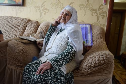 Жительница Нурлата Сакибя Минабутдинова отмечает 95-летний юбилей