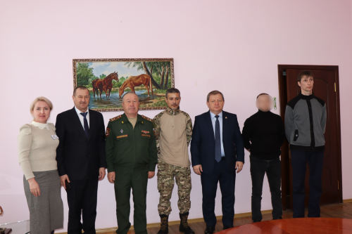 Глава Нурлатского района встретился с земляками - участниками СВО
