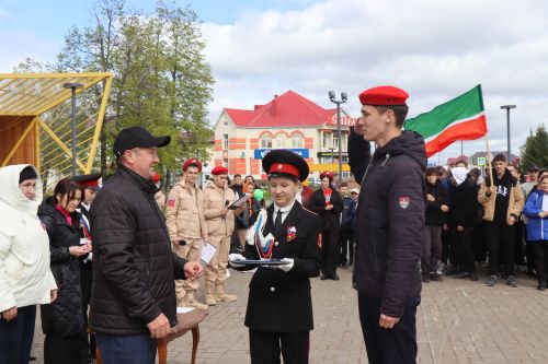 В День Победы в Нурлате наградили юнармейцев