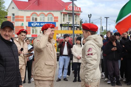 В День Победы в Нурлате наградили юнармейцев