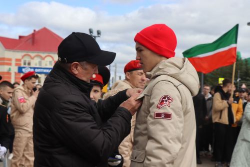 В День Победы в Нурлате наградили юнармейцев