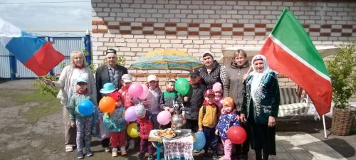 В селе Чулпаново Нурлатского малыши посетили краеведческий музей Насыбуллиных
