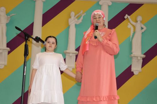 В Нурлате прошел творческий вечер заслуженного работника культуры РТ Розы Ахметзановой