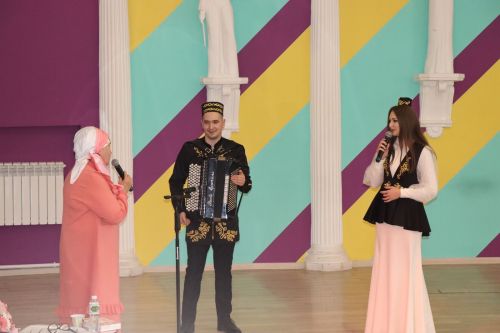 В Нурлате прошел творческий вечер заслуженного работника культуры РТ Розы Ахметзановой