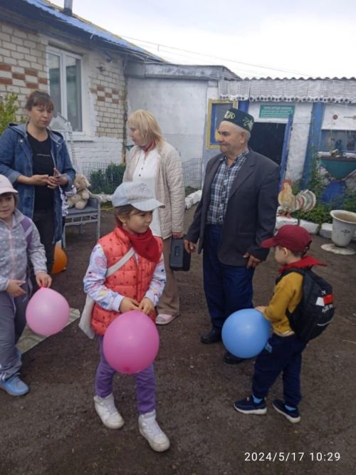 В селе Чулпаново Нурлатского малыши посетили краеведческий музей Насыбуллиных