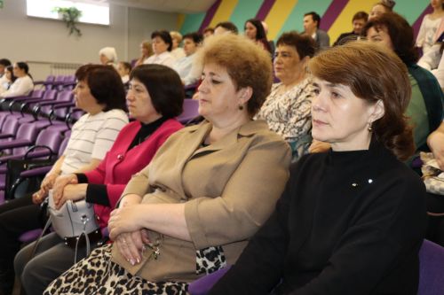 В Нурлате прошел творческий вечер заслуженного работника культуры РТ Розы Ахметзановой