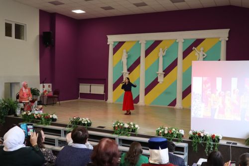 В Нурлате прошел творческий вечер заслуженного работника культуры РТ Розы Ахметзановой
