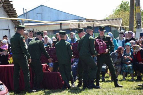 В селе Тюрнясево с воинскими почестями похоронили земляка, погибшего на СВО