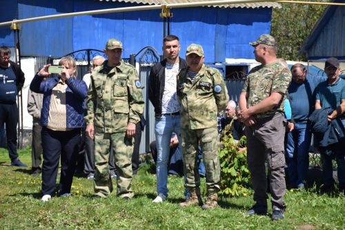 В селе Тюрнясево с воинскими почестями похоронили земляка, погибшего на СВО