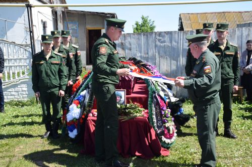 В селе Тюрнясево с воинскими почестями похоронили земляка, погибшего на СВО
