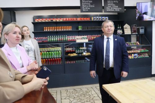 Соцкоординаторы Госфонда «Защитники Отечества» посетили  нурлатского предпринимателя Артура Кабирова