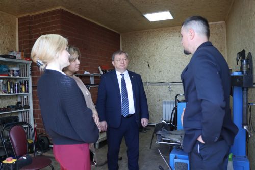 Соцкоординаторы Госфонда «Защитники Отечества» посетили  нурлатского предпринимателя Артура Кабирова