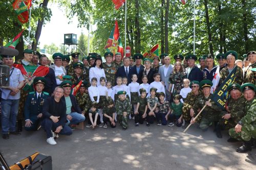 Нурлатцы, в разные годы охранявшие рубежи Родины, отмечают День пограничника (фоторепортаж)