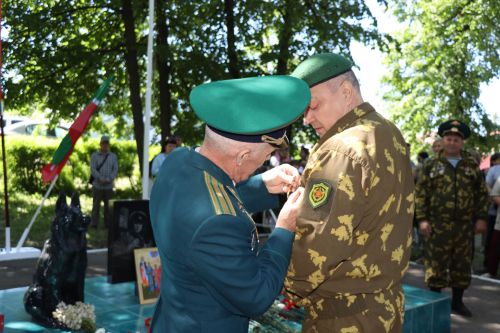 Нурлатцы, в разные годы охранявшие рубежи Родины, отмечают День пограничника (фоторепортаж)