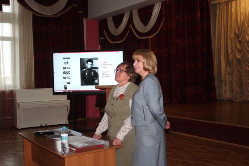 В Нурлатской гимназии провели урок памяти, посвященный Героям
