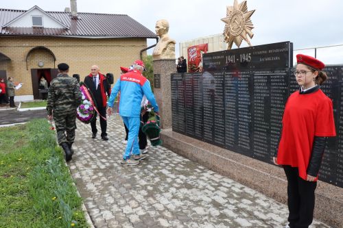 Нурлатцы вышли на традиционный пробег памяти Героя Советского Союза