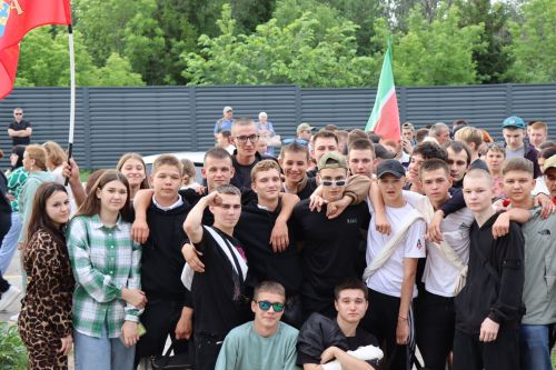 На срочную службу из Нурлата отправились 17 новобранцев