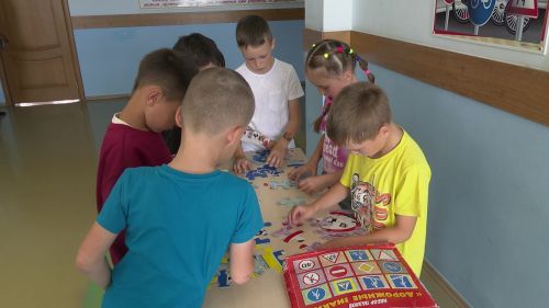 В пришкольных лагерях Нурлата изучали и закрепляли знания ПДД