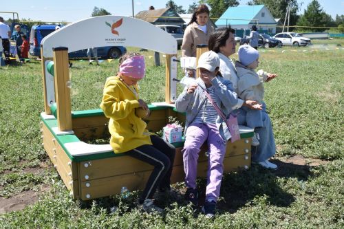 В День села в Степном Озере гостей угощали бабушкиными блинами из печи (ФОТОРЕПОРТАЖ)