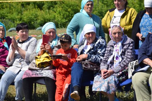 В День села в Степном Озере гостей угощали бабушкиными блинами из печи (ФОТОРЕПОРТАЖ)