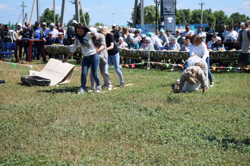 В День села в Степном Озере гостей угощали бабушкиными блинами из печи (ФОТОРЕПОРТАЖ)
