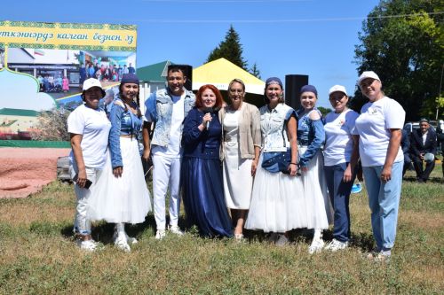 В День села в Степном Озере гостей угощали бабушкиными блинами из печи (ФОТОРЕПОРТАЖ)