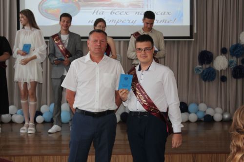 Нурлатская школа №1 сделала свой 60-й выпуск