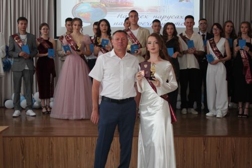 Нурлатская школа №1 сделала свой 60-й выпуск